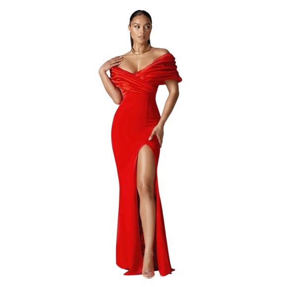Alieva Dresses & Skirts - NWT Alieva Presley Crepe Ruffle Shoulder Gown Dress in Red Sz. L
